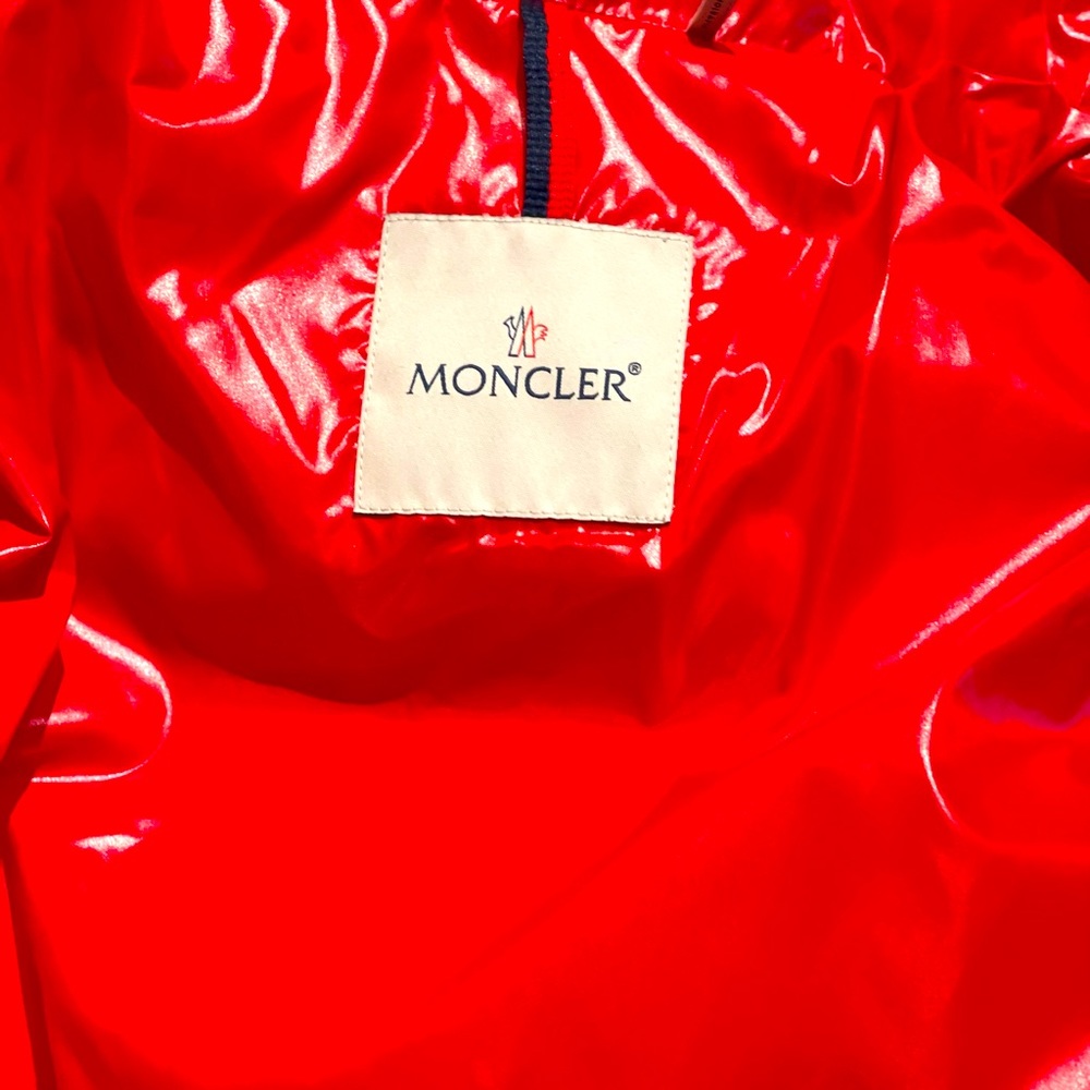 Lightly used Moncler Ecrins Puffer Jacket. Worn only 3 times.
